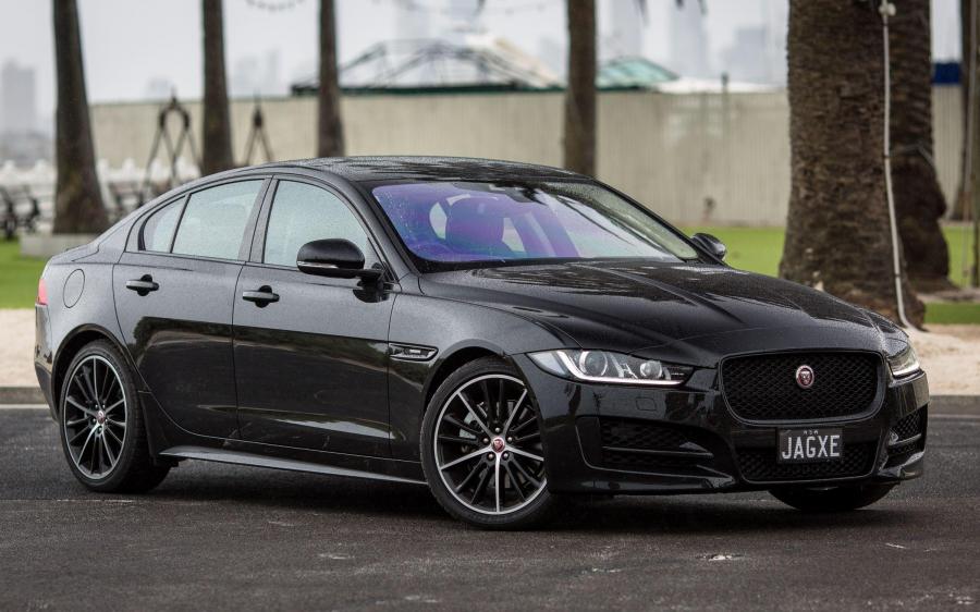 Jaguar XE 25t R-Sport (AU) '2015